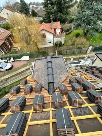 Installations de tuiles dans le cadred e traavux de rénovation